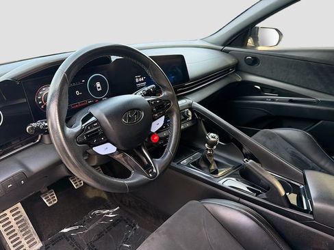 Used 2022 Hyundai Elantra N FWD image 9