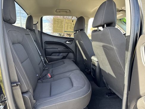 Used 2018 Chevrolet Colorado LT image 23