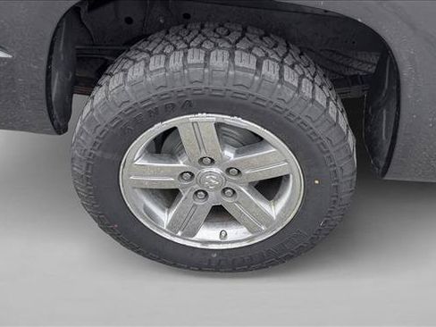 Used 2008 Dodge Dakota Laramie AWD/4WD image 9