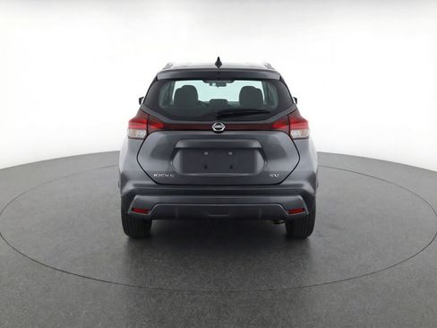 Used 2024 Nissan Kicks SV image 7