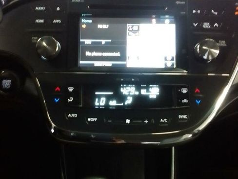 Used 2017 Toyota Avalon XLE Premium w/ All Weather Liner Package image 9