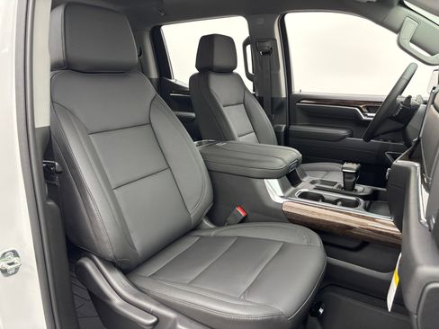 New 2026 GMC Sierra 1500 Elevation w/ Elevation Premium Package AWD/4WD image 32