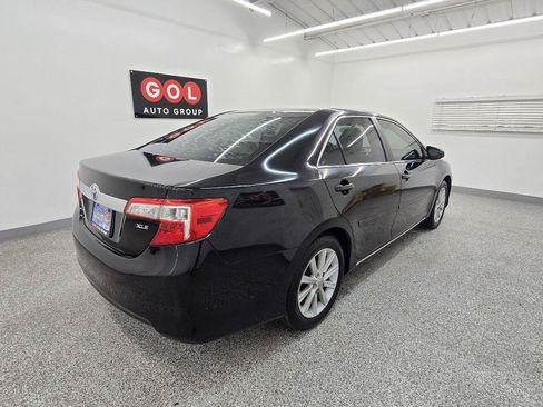 Used 2014 Toyota Camry XLE FWD image 6