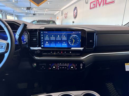 Certified 2026 Chevrolet Silverado 1500 LT image 19