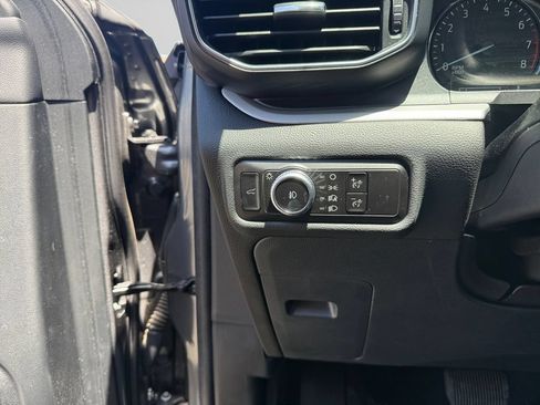 Used 2023 Ford Explorer XLT w/ Equipment Group 202A AWD/4WD image 6