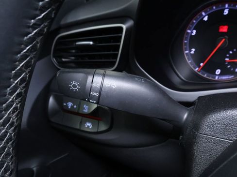 Used 2019 Hyundai Veloster Turbo R-Spec image 23