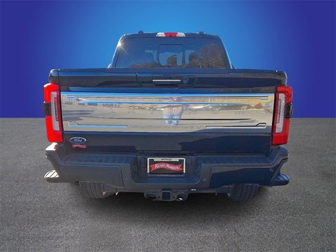 Used 2024 Ford F250 Platinum image 5