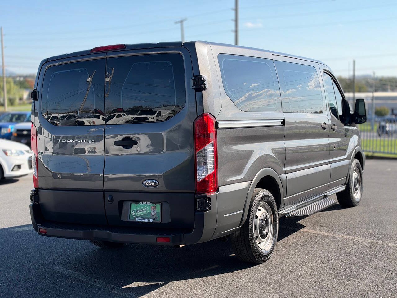 Used 2017 Ford Transit 150 XL RWD image 4
