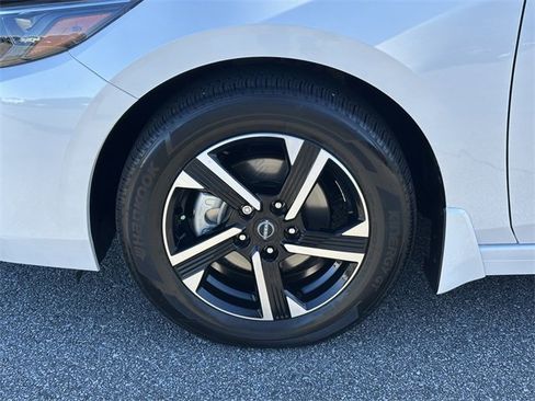 Certified 2025 Nissan Sentra SV image 12