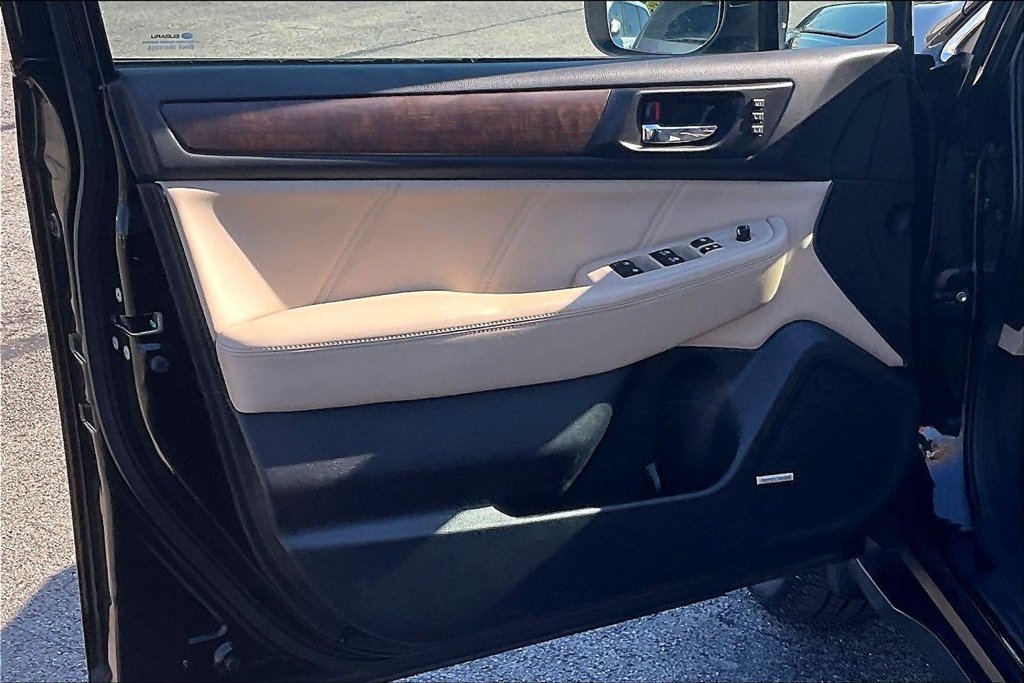 Used 2018 Subaru Outback 3.6R Limited AWD/4WD image 27