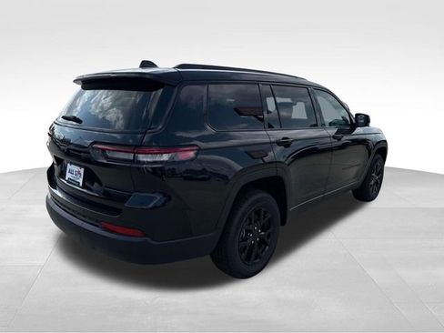 New 2025 Jeep Grand Cherokee L Altitude RWD image 24