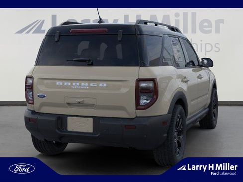 New 2025 Ford Bronco Sport Outer Banks w/ Outer Banks Tech Package+ AWD/4WD image 8