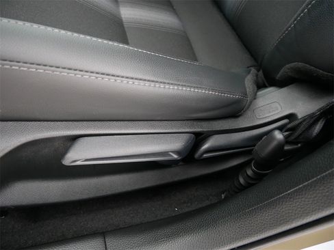 Used 2025 Honda Civic Sport image 15