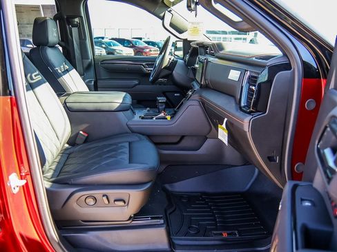 New 2025 GMC Sierra 1500 AT4 w/ AT4 Premium Package AWD/4WD image 22