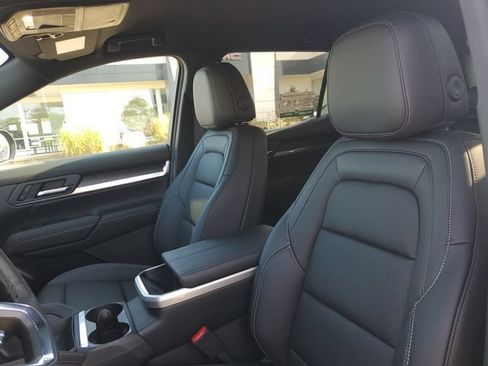 New 2027 GMC Terrain Elevation w/ Elevation Premium Package FWD image 5