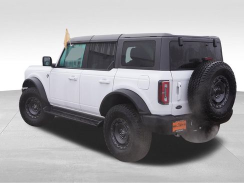 Certified 2025 Ford Bronco Outer Banks w/ Sasquatch Package image 7