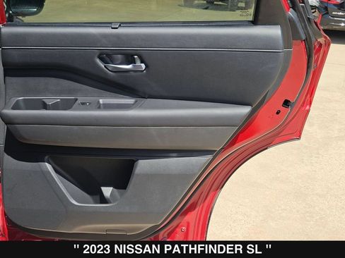 Used 2023 Nissan Pathfinder SL w/ Black Appearance Package FWD image 30
