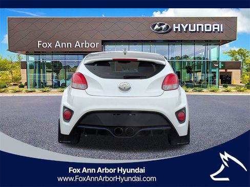 Used 2016 Hyundai Veloster Turbo image 4
