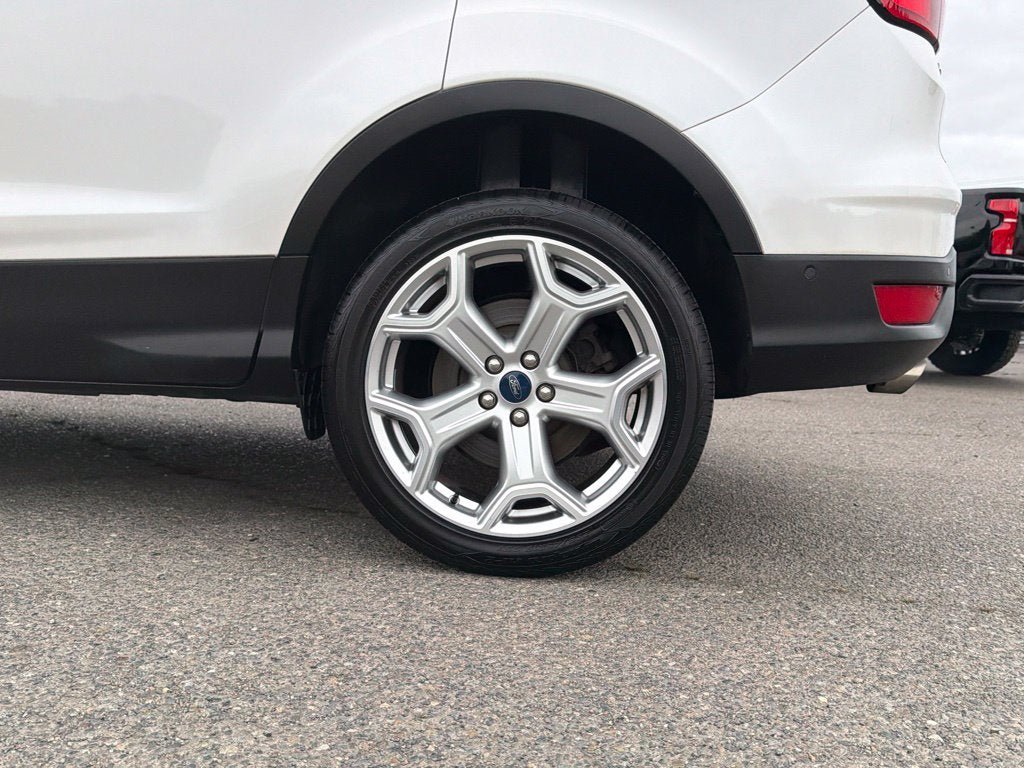 Used 2019 Ford Escape Titanium AWD/4WD image 9