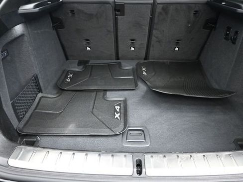 Used 2025 BMW X4 xDrive30i w/ Premium Package image 19