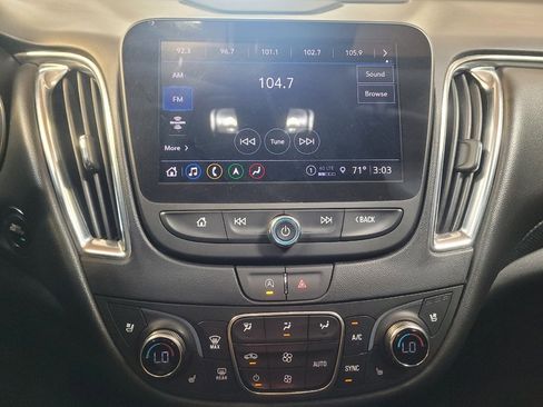 Used 2023 Chevrolet Malibu LT FWD image 25