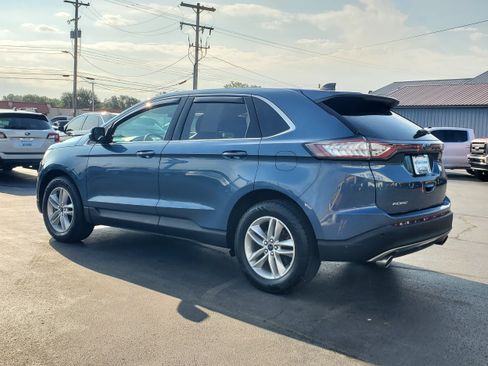 Used 2018 Ford Edge SEL FWD image 3