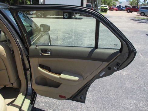 Used 2006 Honda Accord EX-L image 23