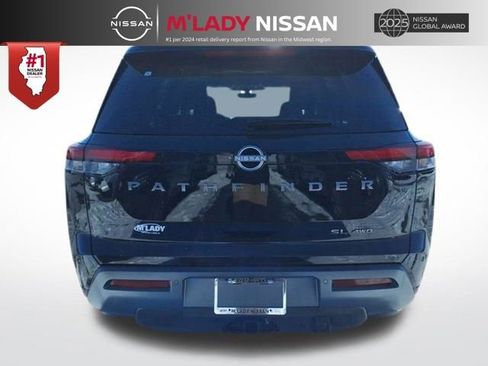 New 2026 Nissan Pathfinder SL image 6
