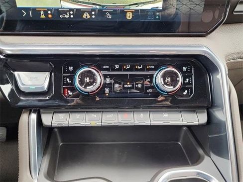 New 2026 GMC Sierra 3500 Denali w/ Denali Reserve Package image 25