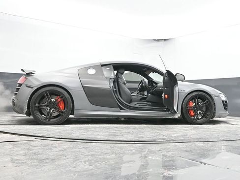 Used 2010 Audi R8 V10 image 97