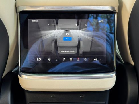 Used 2023 Tesla Model X AWD/4WD image 33