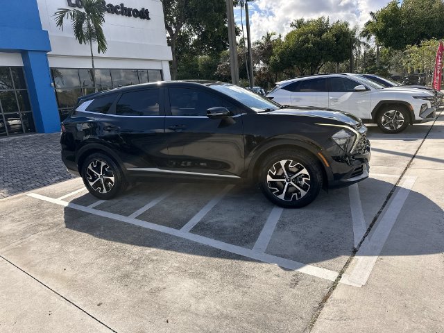 Used 2023 Kia Sportage EX FWD image 15