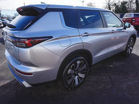 New 2026 Mitsubishi Outlander SE image 5