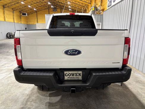 Used 2019 Ford F250 XL w/ Power Equipment Group AWD/4WD image 8