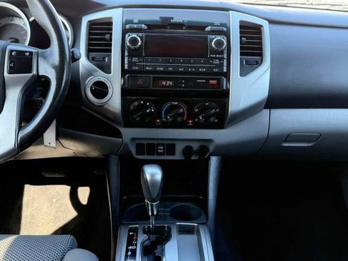 Used 2012 Toyota Tacoma 4x4 Double Cab image 35