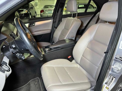 Used 2008 Mercedes-Benz C 300 4MATIC Sedan image 24