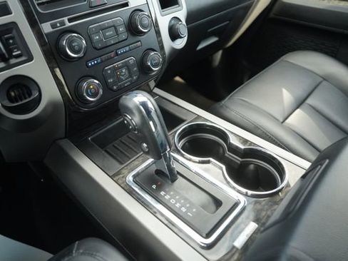 Used 2015 Ford Expedition Limited w/ Equipment Group 301A image 29