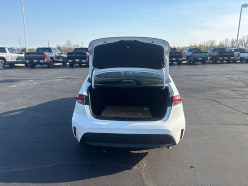 Used 2023 Toyota Corolla LE FWD image 10