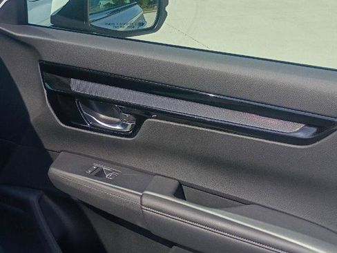 Used 2025 Honda CR-V EX-L image 19