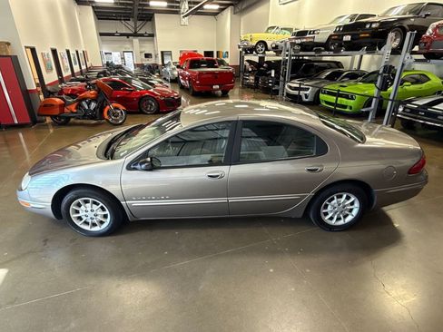 Used 1998 Chrysler Concorde LX image 37