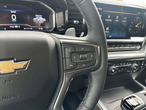 Used 2025 Chevrolet Silverado 1500 High Country w/ High Country Premium Package AWD/4WD image 38