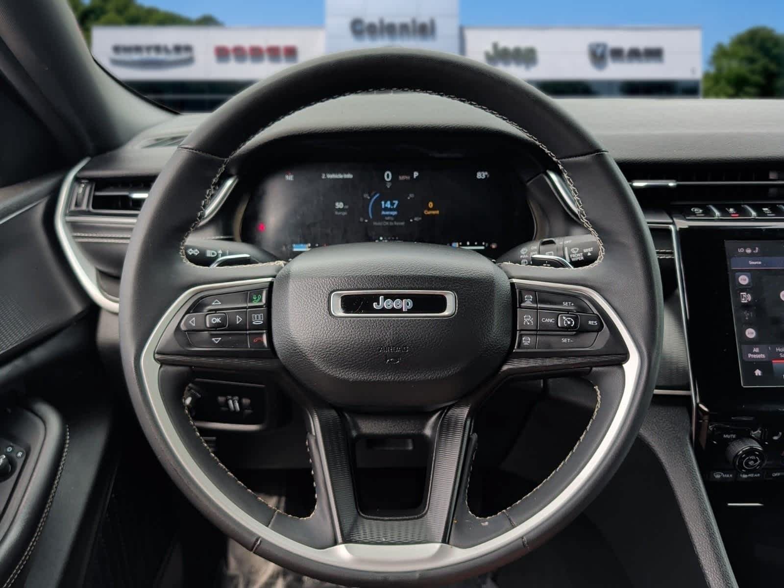 Used 2023 Jeep Grand Cherokee L Laredo AWD/4WD image 17