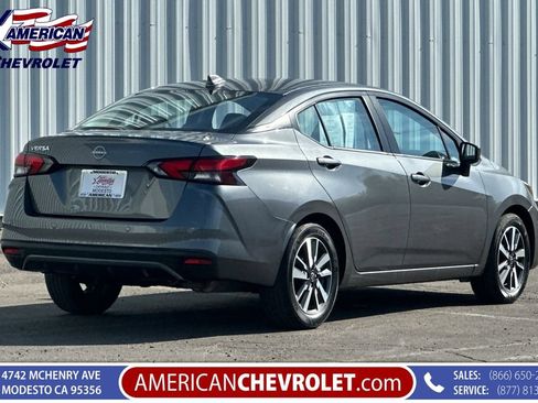 Used 2025 Nissan Versa SV FWD image 4