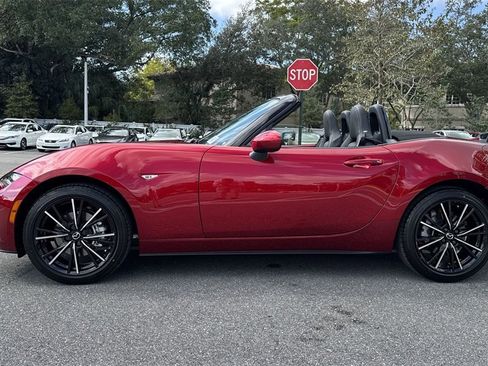 New 2025 MAZDA MX-5 Miata Grand Touring image 28