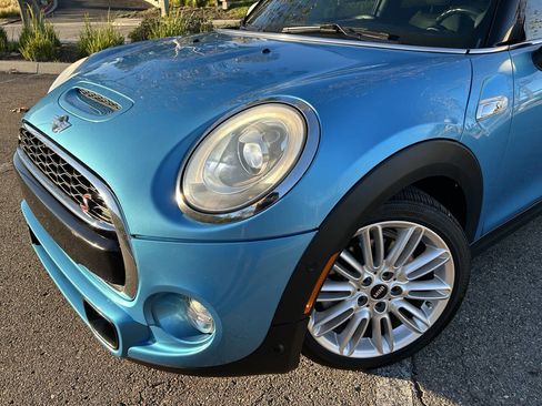 Used 2015 MINI Cooper S image 2