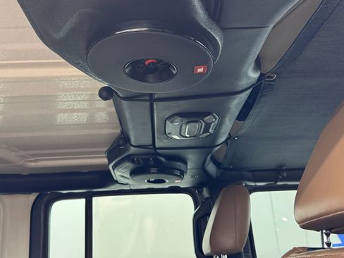 Used 2021 Jeep Wrangler Unlimited Rubicon image 15