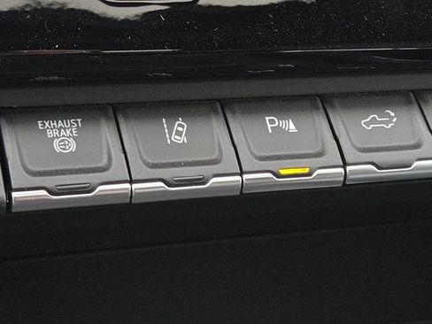 New 2025 GMC Sierra 2500 Denali w/ Denali Reserve Package image 10