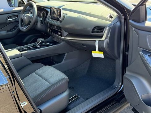 New 2026 Nissan Rogue SV AWD/4WD image 26