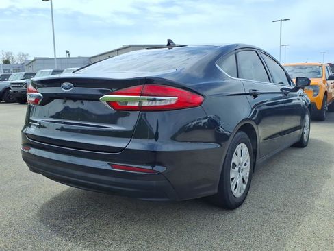 Used 2020 Ford Fusion S FWD image 5