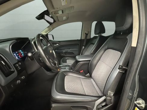 Used 2017 Chevrolet Colorado Z71 AWD/4WD image 22
